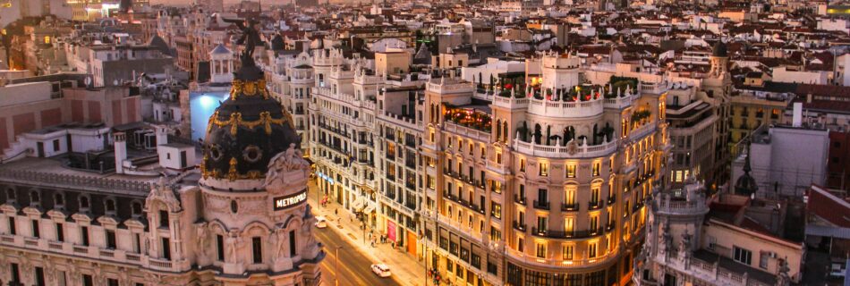 10 STUNNING places in Madrid
